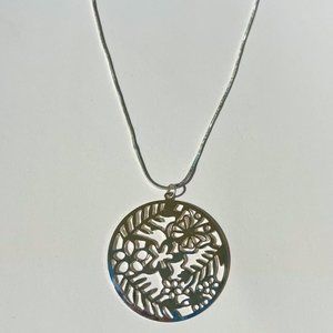 Vintage stainless steel silver floral pendant necklace